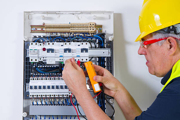 24h Elektriker-Service in Berlin für schnelle Hilfe bei Stromproblemen und Notfällen.
