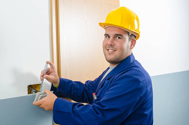 Zuverlässiger 24/7 Elektriker-Service in Berlin für schnelle Hilfe bei Stromstörungen und Notfällen.